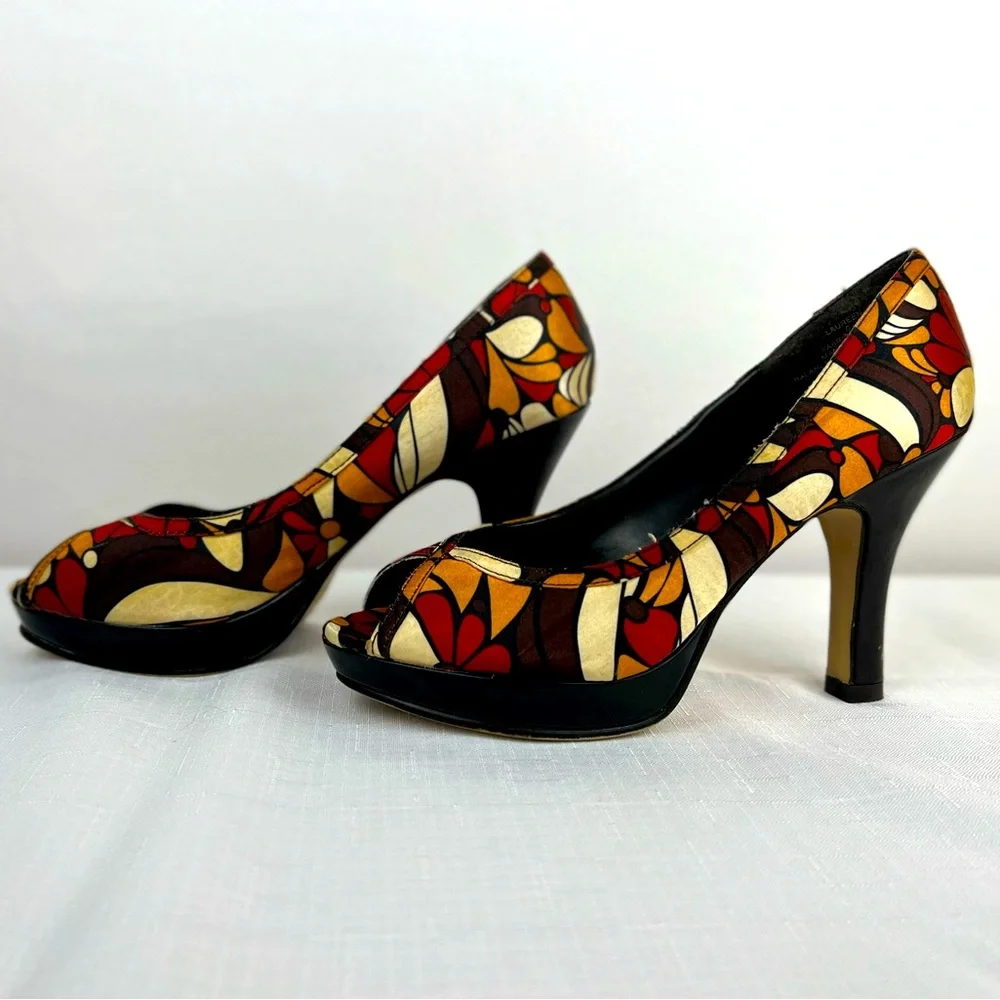 MADDEN GIRL Laureen Bold Multi Color 4” Pump Heel Retro style peep toe s… - Picture 2 of 8